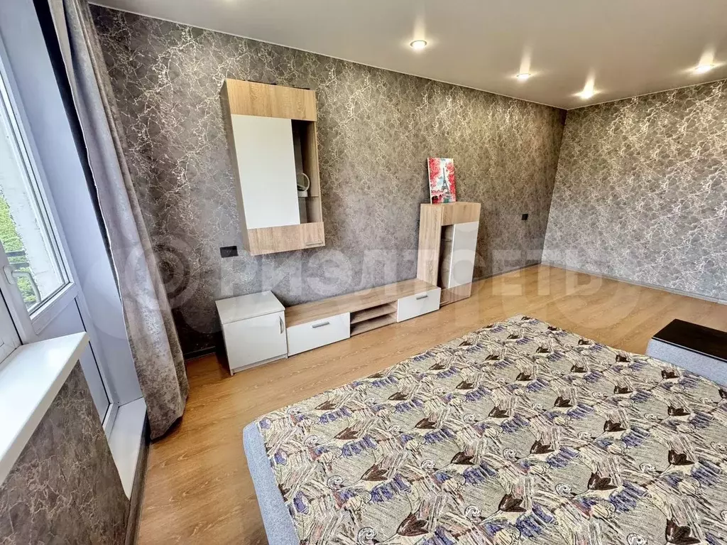 1-к. квартира, 30 м, 5/5 эт. - Фото 1