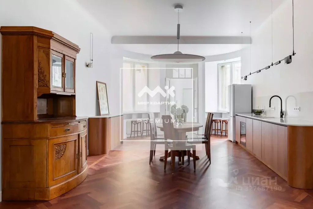 6-к кв. Санкт-Петербург ул. Рубинштейна, 15-17 (217.3 м) - Фото 1