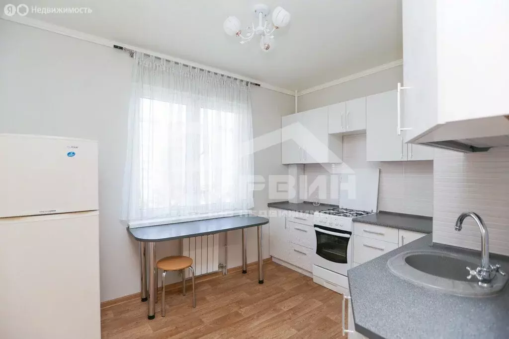 1-комнатная квартира: Калининград, улица Левитана, 57к1 (36 м) - Фото 0