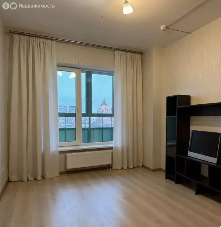 1-комнатная квартира: Пермь, улица Революции, 48Б (39 м) - Фото 2