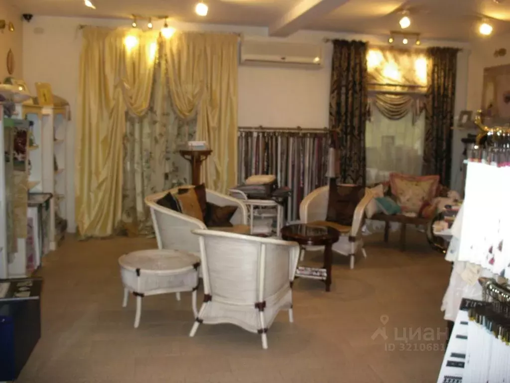 Торговая площадь в Ростовская область, Ростов-на-Дону Красноармейская ... - Фото 1