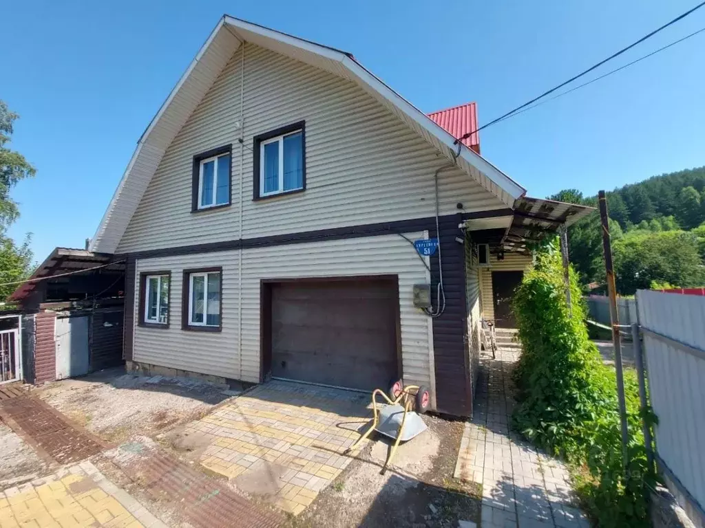 Дом в Кемеровская область, Калтан ул. Тургенева, 51 (154 м) - Фото 0