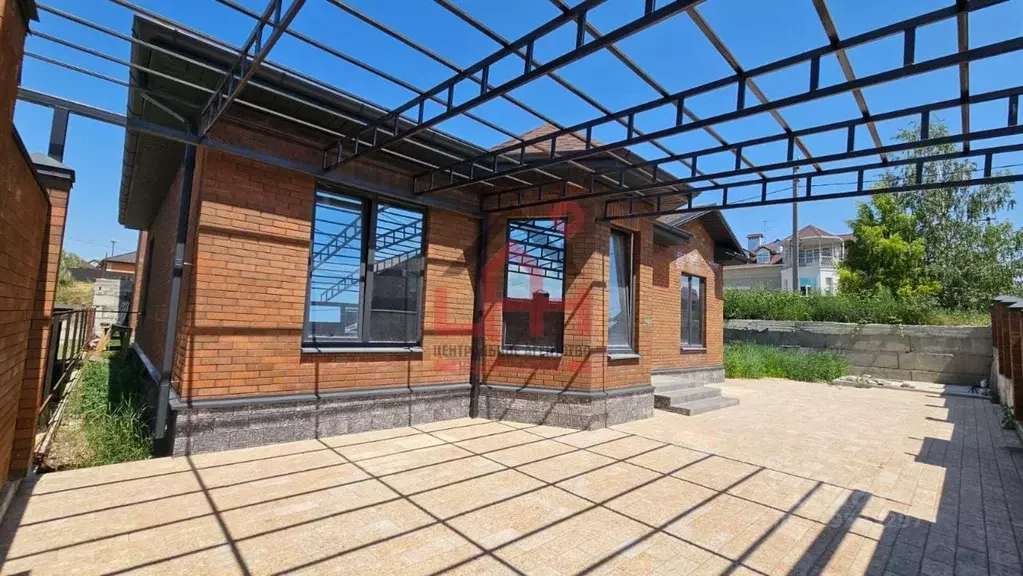 Дом в Ставропольский край, Ессентуки ул. Средняя Аллея, 25 (140 м) - Фото 1