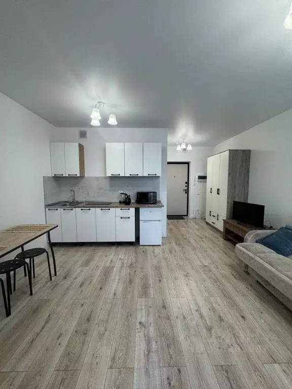 Студия Свердловская область, Екатеринбург ул. Монтерская, 8/2 (28.0 м) - Фото 1