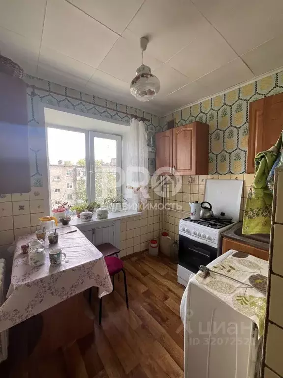 2-к кв. Костромская область, Буй ул. Социализма, 27 (44.3 м) - Фото 1