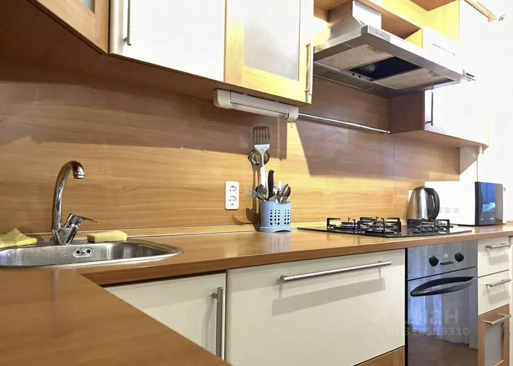 3-к кв. Татарстан, Альметьевск ул. Шевченко, 116 (60.0 м) - Фото 1