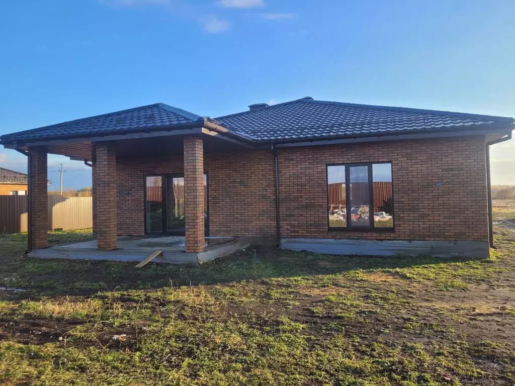 Дом в Тульская область, Кимовский район, Новольвовское с/пос, Родничок ... - Фото 1