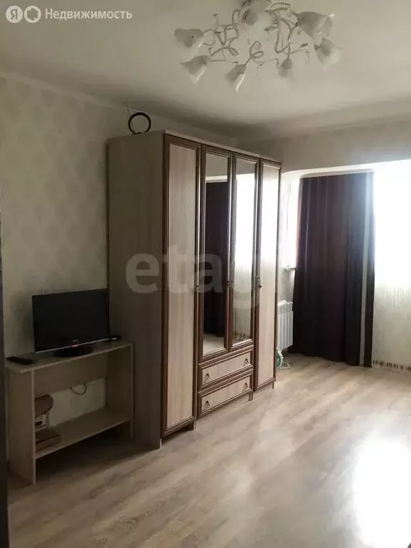 1-комнатная квартира: Брянск, улица Костычева, 72 (35 м) - Фото 1