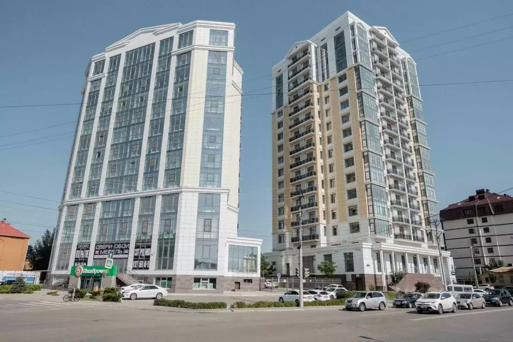 3-к кв. Астраханская область, Астрахань ул. Генерала Епишева, 1А (84.7 ... - Фото 0