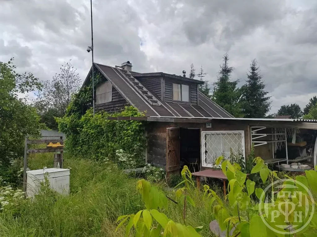 Дом в Ленинградская область, Кировский район, Назиевское городское ... - Фото 1