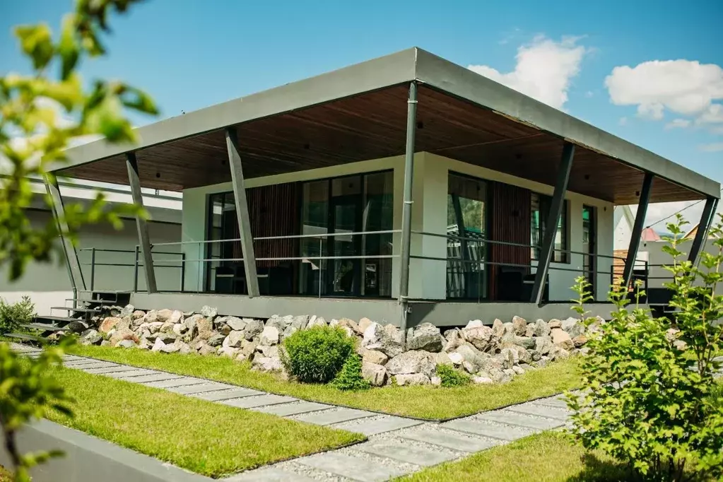 Дом в Алтай, Чемальский район, с. Чемал ул. Майская, 38 (70 м) - Фото 1