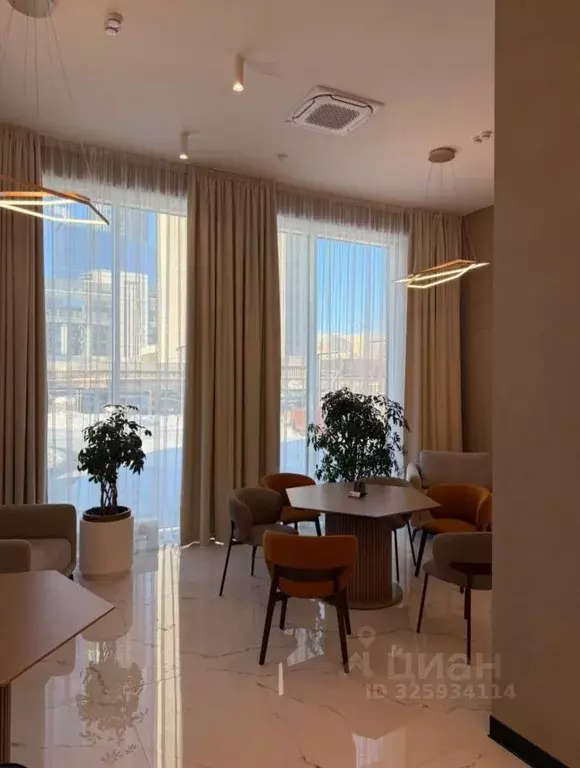 1-к кв. Свердловская область, Екатеринбург пл. Октябрьская, 7 (53.7 м) - Фото 2