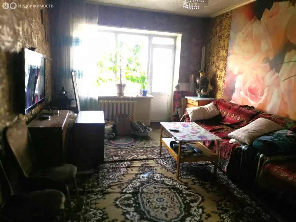 3-комнатная квартира: Кызыл, микрорайон Спутник, Убсу-Нурская улица, ... - Фото 2