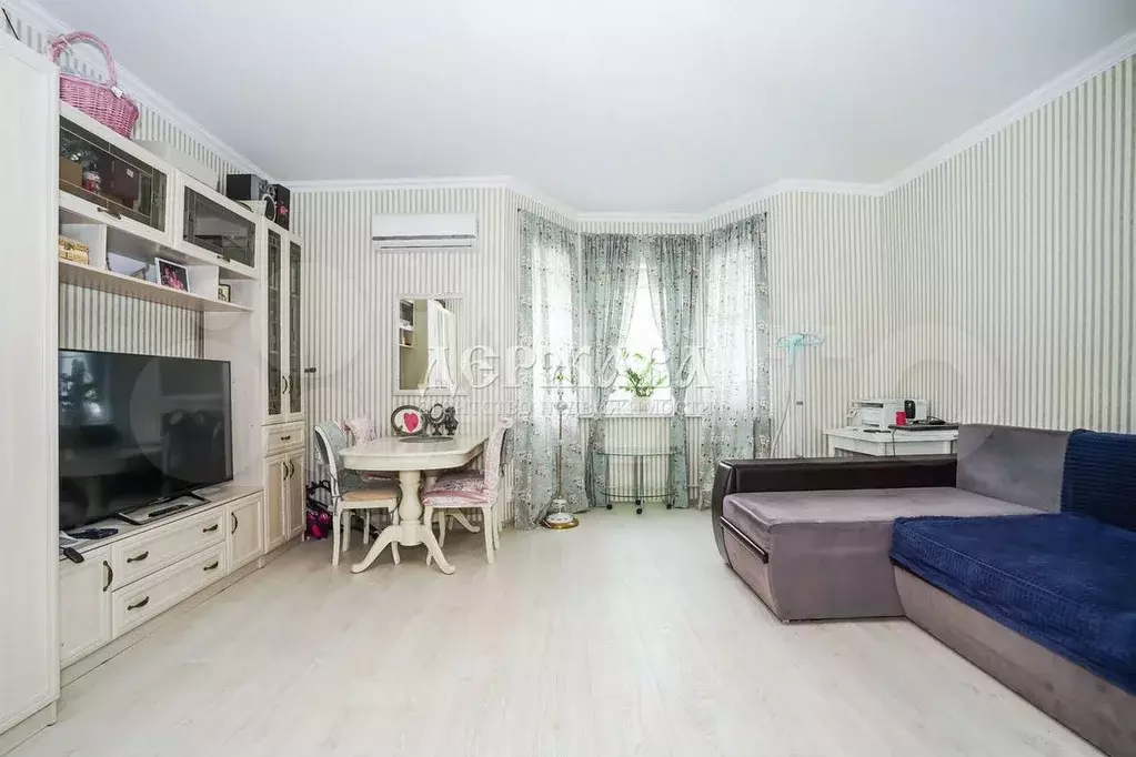 2-к. квартира, 72,3 м, 1/3 эт. - Фото 1