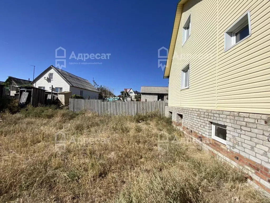 Дом в Волгоградская область, Дубовка Харьковская ул. (100 м) - Фото 2