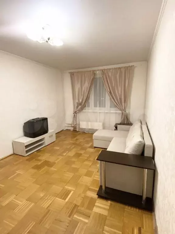 1-к. квартира, 40 м, 4/22 эт. - Фото 1