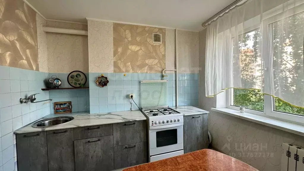 2-к кв. Оренбургская область, Оренбург ул. Чкалова, 30 (51.0 м) - Фото 0