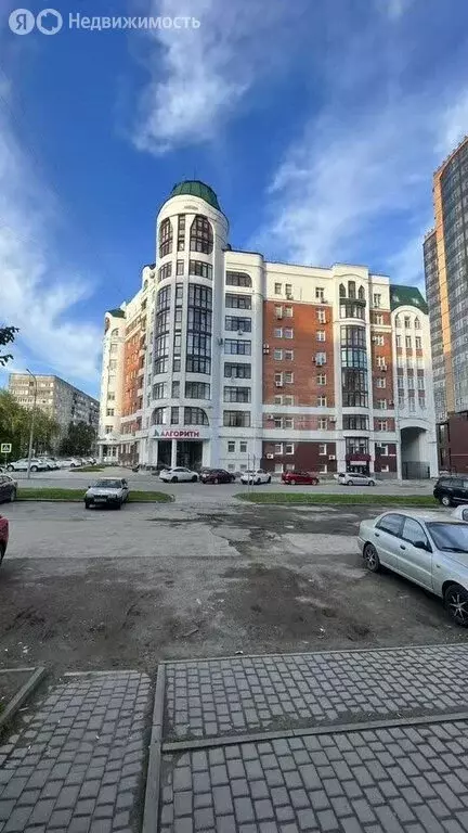 3-комнатная квартира: Барнаул, Социалистический проспект, 54 (107.8 м) - Фото 0