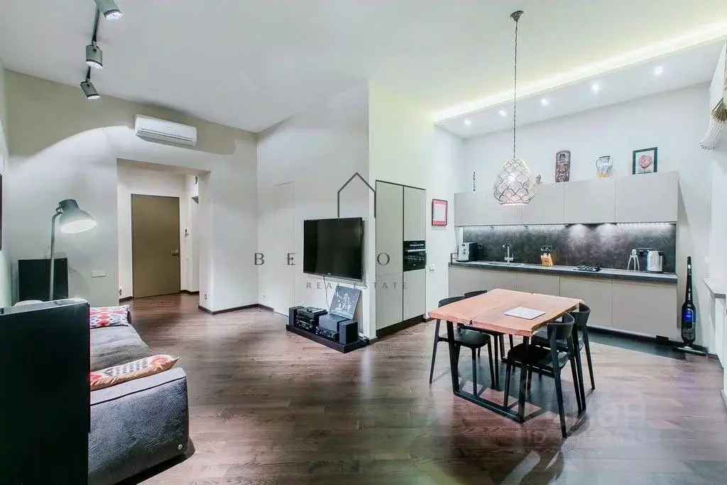 2-к кв. Санкт-Петербург наб. Макарова, 10 (70.0 м) - Фото 2