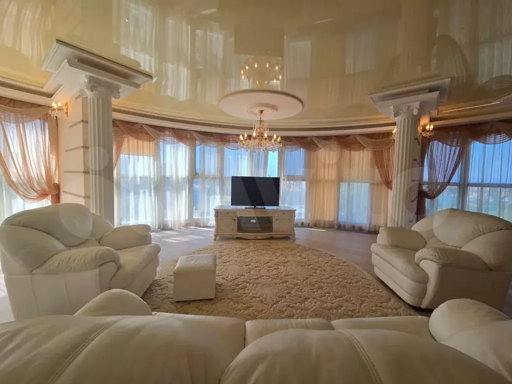 3-к. квартира, 120 м, 6/10 эт. - Фото 0