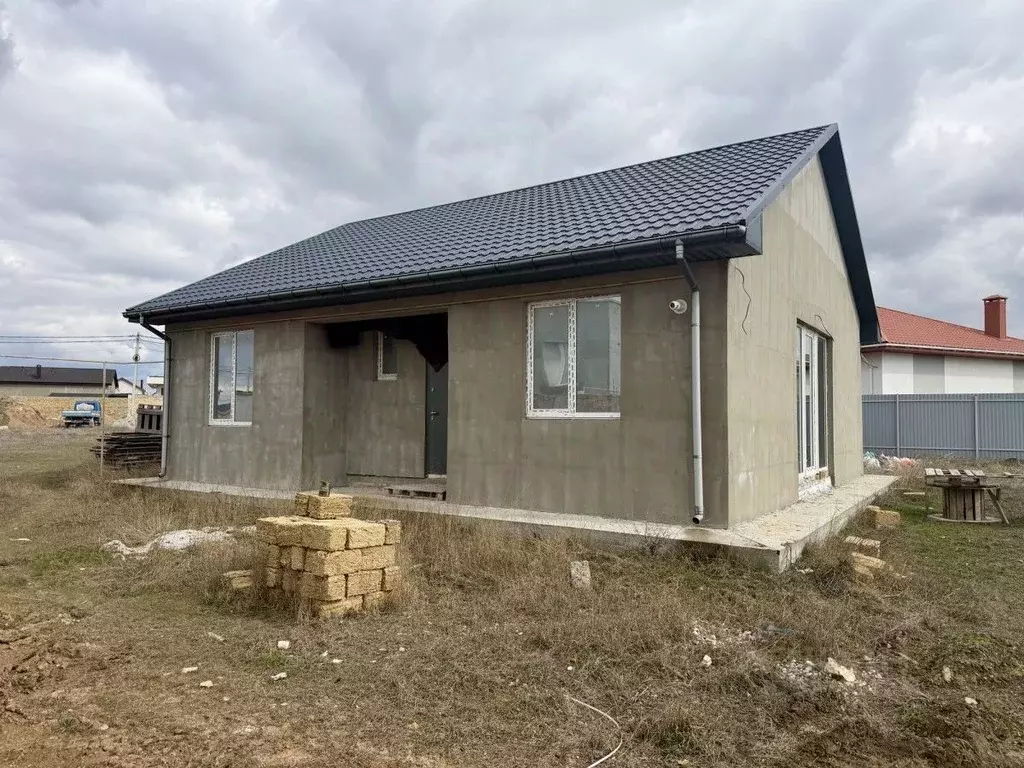 Дом в Крым, Евпатория ул. Февзи Билялова, 10 (98 м) - Фото 1