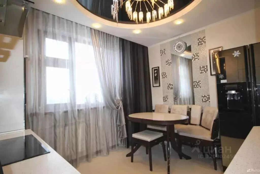 3-к кв. Ханты-Мансийский АО, Нижневартовск ул. Нефтяников, 4 (73.9 м) - Фото 1