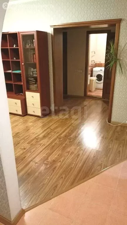3-комнатная квартира: Абакан, Вокзальная улица, 30 (79.5 м) - Фото 1