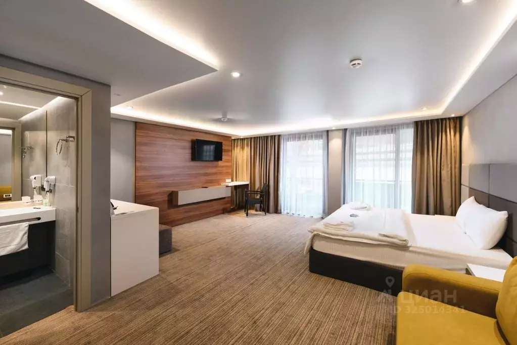 Комната Крым, Алушта муниципальный округ, с. Малореченское ул. ... - Фото 1