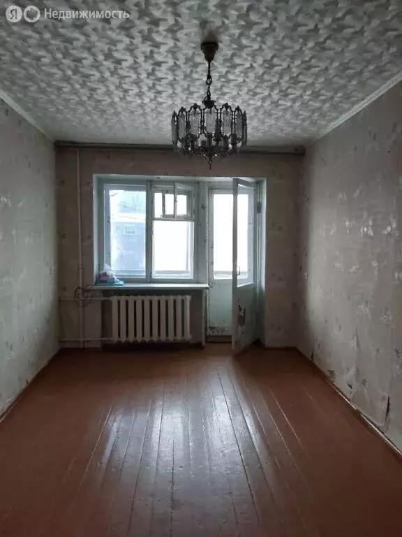 3-комнатная квартира: Бор, улица Чугунова, 2 (57 м) - Фото 1