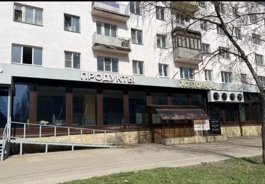 Помещение свободного назначения в Новгородская область, Великий ... - Фото 0