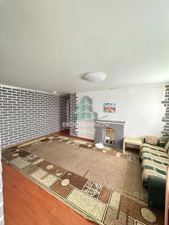 3-к кв. Омская область, Омский район муниципальный округ, пос. ... - Фото 1