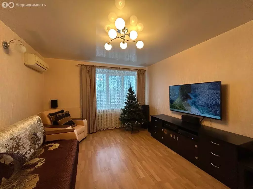 3-комнатная квартира: Волгоград, Рионская улица, 13 (62.6 м) - Фото 2