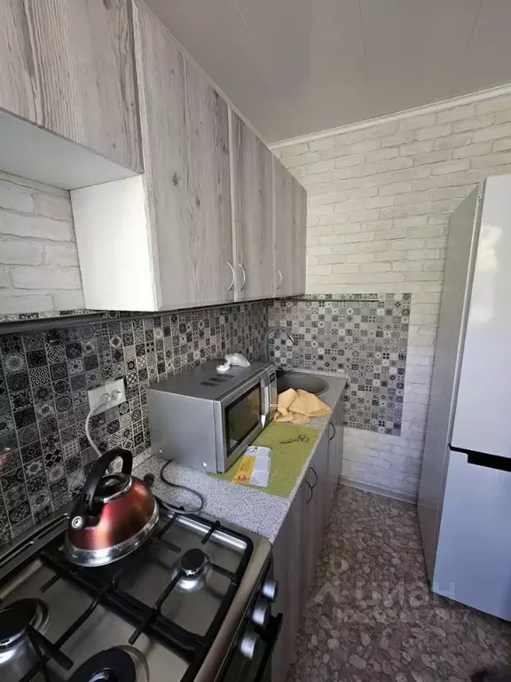 2-к кв. Омская область, Омск просп. Мира, 84А (48.0 м) - Фото 1