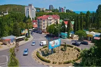 2-к кв. Крым, Алушта ул. Ленина, 39 (10.0 м) - Фото 0