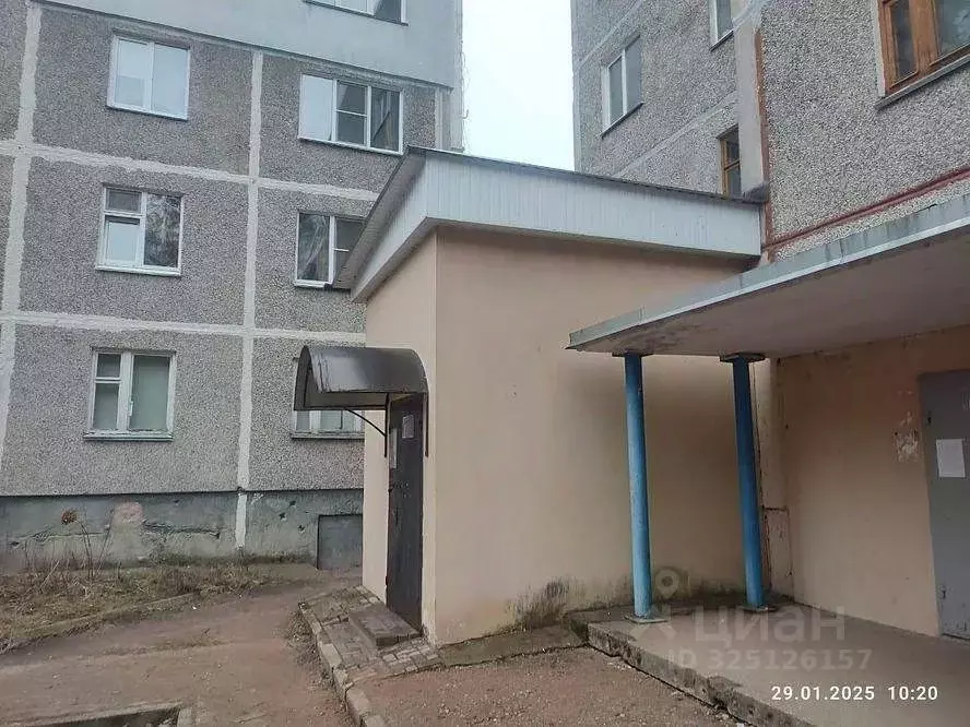 Помещение свободного назначения в Смоленская область, Ярцево ул. ... - Фото 1