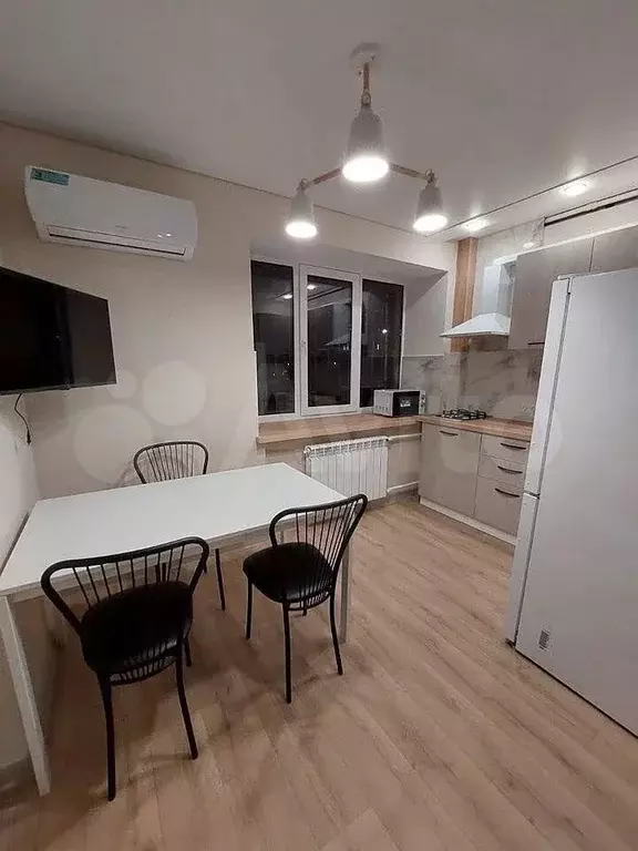1-к. квартира, 40 м, 2/9 эт. - Фото 1