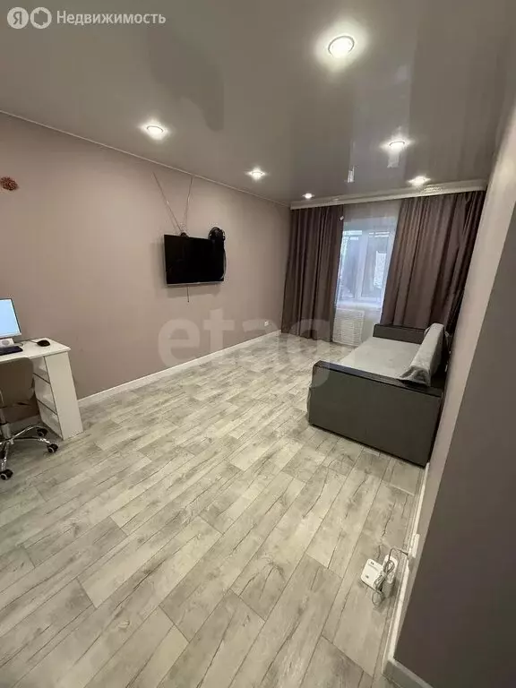 3-комнатная квартира: Ялуторовск, улица Бахтиярова, 62 (60 м) - Фото 2