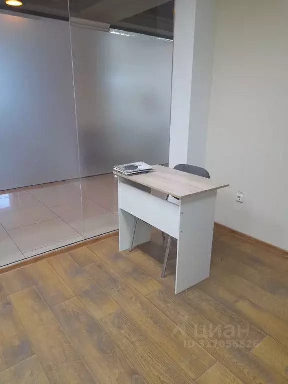 Офис в Оренбургская область, Оренбург Шарлыкское ш., 1/2 (16 м) - Фото 1