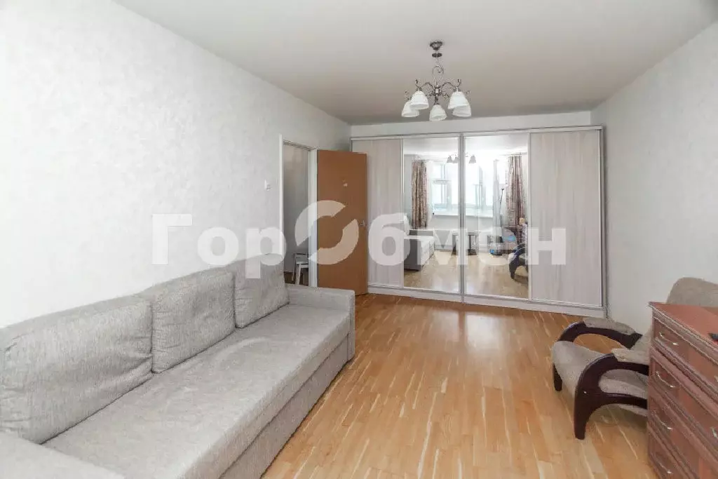 Продается 1-комнатная квартира - Фото 1