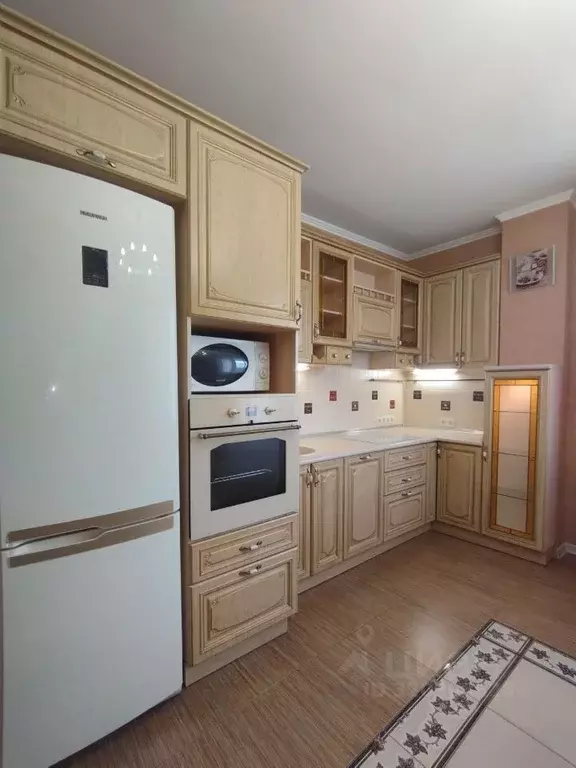 2-к кв. Омская область, Омск ул. 70 лет Октября, 13/3 (74.4 м) - Фото 2