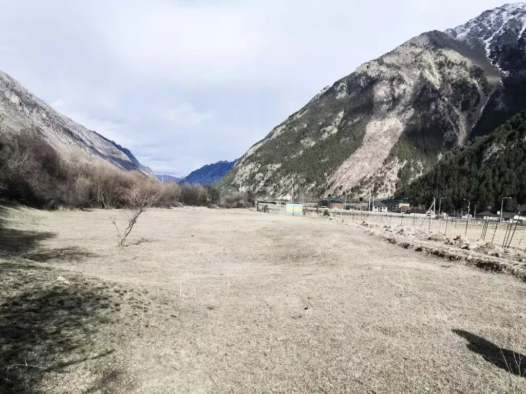 Участок в Кабардино-Балкария, Эльбрусский район, с. Верхний Баксан  ... - Фото 0