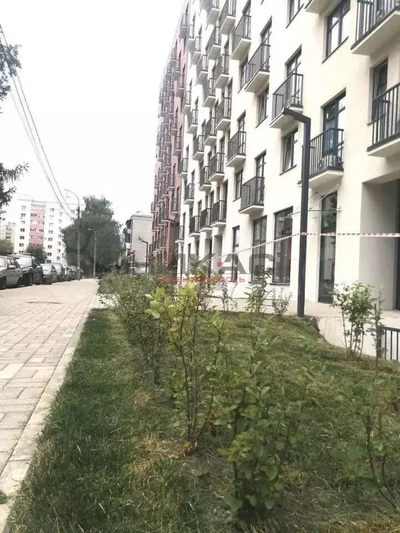 Продам торговое помещение, 101 м - Фото 1