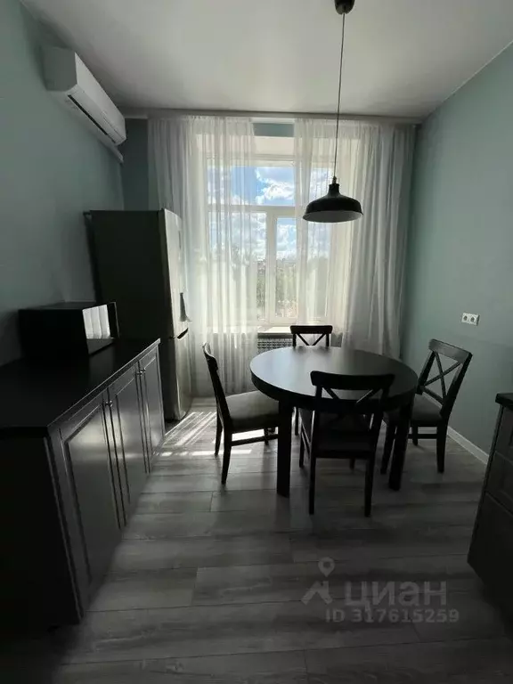 3-к кв. Волгоградская область, Волгоград ул. Глазкова, 23А (90.2 м) - Фото 1