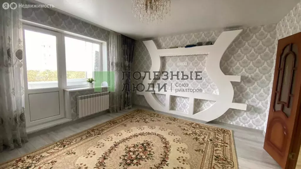 3-комнатная квартира: Красноярск, проспект Металлургов, 30 (65.2 м) - Фото 0