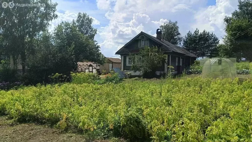 Дом в село Молочное, Октябрьская улица, 29 (55 м) - Фото 1