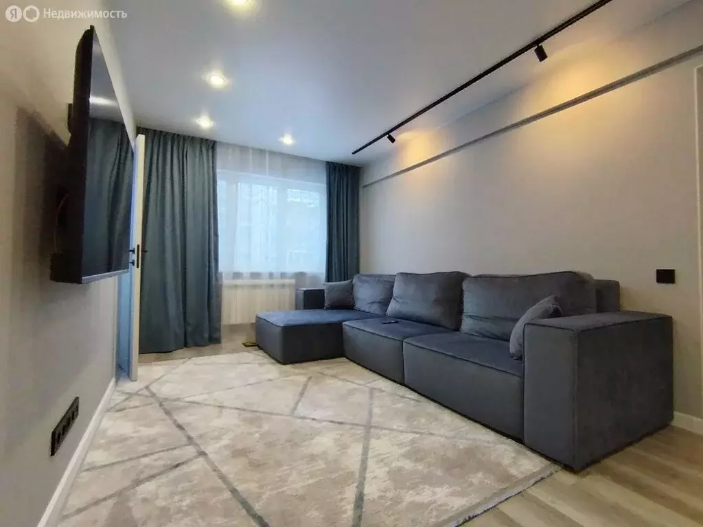 3-комнатная квартира: Калуга, Николо-Козинская улица, 61 (56 м) - Фото 1