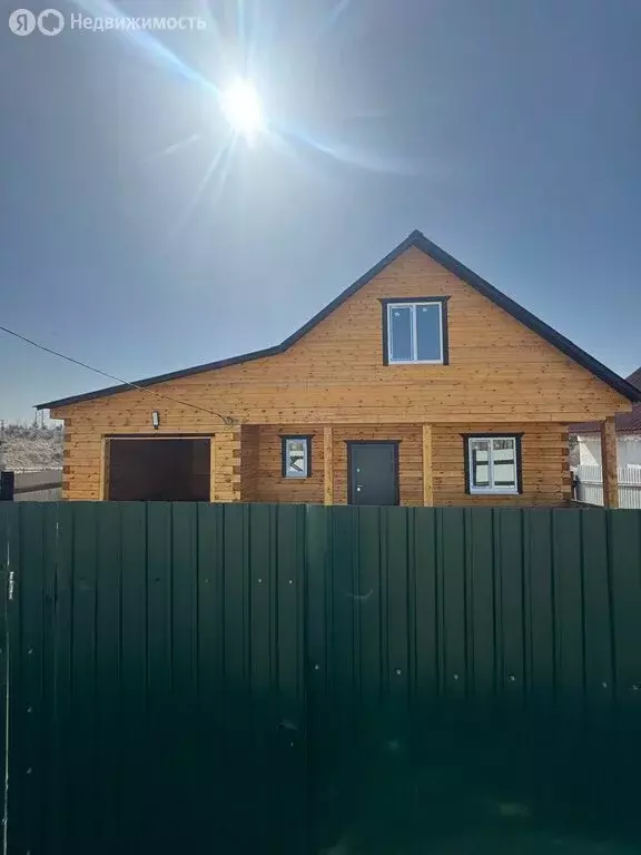 Дом в село Максимовщина, Таёжная улица, 1Г (170 м) - Фото 1