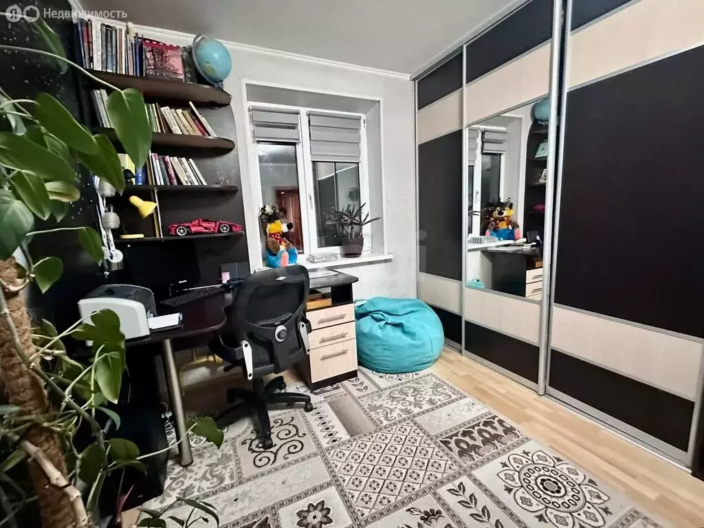 4-комнатная квартира: Белгород, улица 5 Августа, 27к3 (83.3 м) - Фото 2