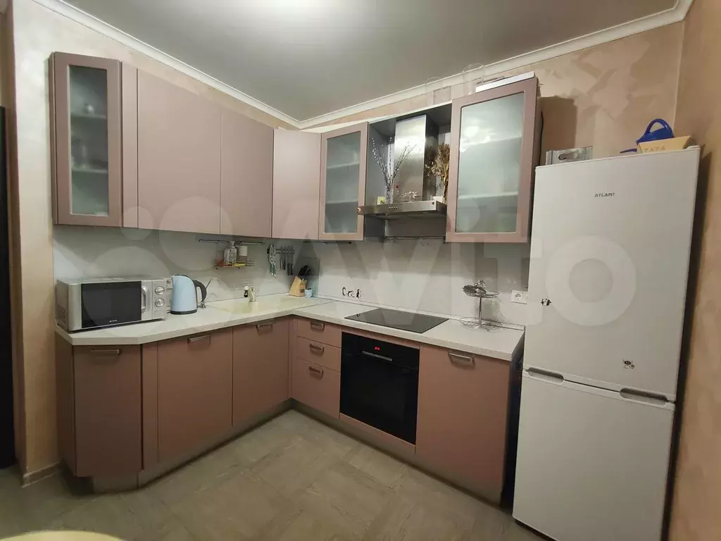 2-к. квартира, 60 м, 8/13 эт. - Фото 1