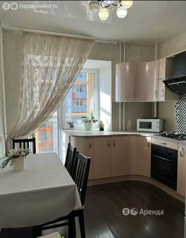 2-комнатная квартира: Казань, улица Гарифа Ахунова, 20 (59 м) - Фото 1